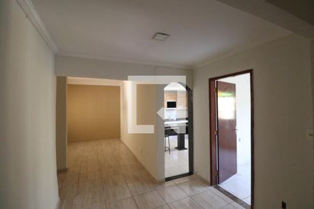 Sala de casa para alugar com 2 quartos, 100m² em Jardim California, São Gonçalo