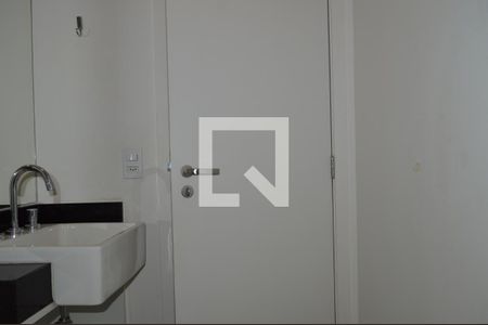 Banheiro de apartamento para alugar com 1 quarto, 16m² em Vila Mariana, São Paulo