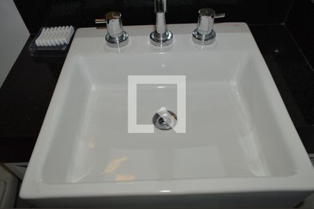 Banheiro de apartamento para alugar com 1 quarto, 16m² em Vila Mariana, São Paulo