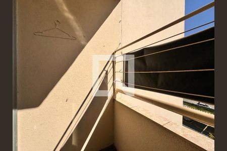 Sacada de apartamento à venda com 2 quartos, 56m² em Parque Sao Vicente, Santo André