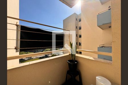 Sacada de apartamento à venda com 2 quartos, 56m² em Parque Sao Vicente, Santo André