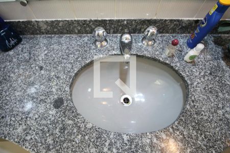 Apartamento para alugar com 83m², 2 quartos e 1 vaga Apartamento para alugar com 83m², 2 quartos e 1 vagaBanheiro Suíte