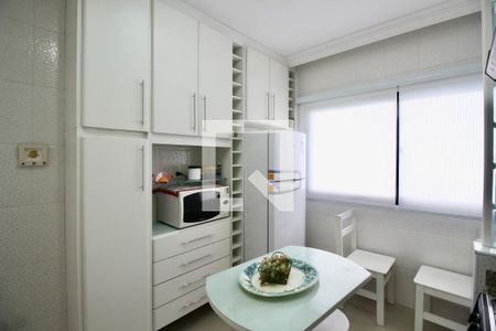 Apartamento para alugar com 83m², 2 quartos e 1 vaga Apartamento para alugar com 83m², 2 quartos e 1 vagaCozinha