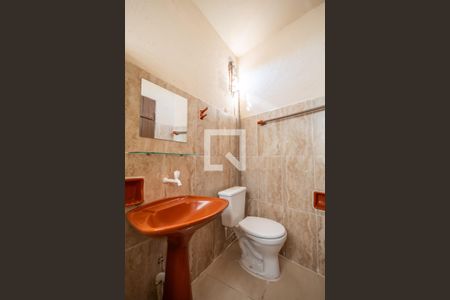 Casa à venda com 200m², 4 quartos e 2 vagasBanheiro 3