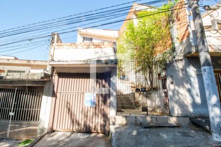 Casa à venda com 200m², 4 quartos e 2 vagasFachada