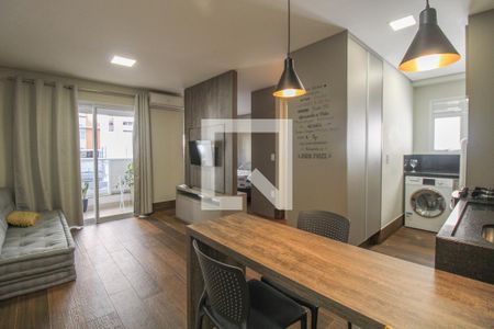 Sala de kitnet/studio para alugar com 1 quarto, 45m² em Vila Itapura, Campinas