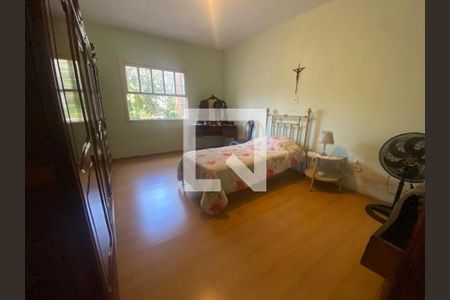 Casa à venda com 300m², 3 quartos e 2 vagasFoto 24