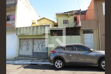 Casa à venda com 106m², 2 quartos e 4 vagasGaragem  Parte de Trás da Casa
