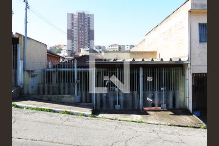 Casa à venda com 106m², 2 quartos e 4 vagasFachada