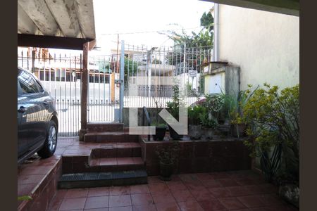 Casa à venda com 106m², 2 quartos e 4 vagasQuintal da Frente