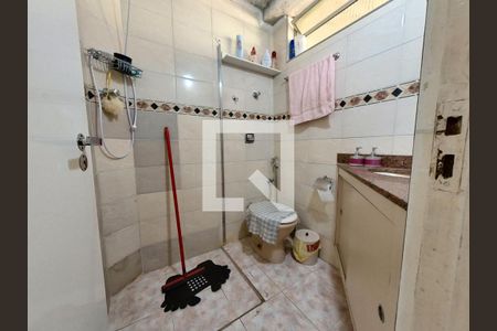 Casa à venda com 106m², 2 quartos e 4 vagasBanheiro