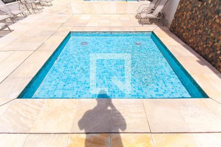 Apartamento à venda com 38m², 2 quartos e sem vagaÁrea comum - Piscina