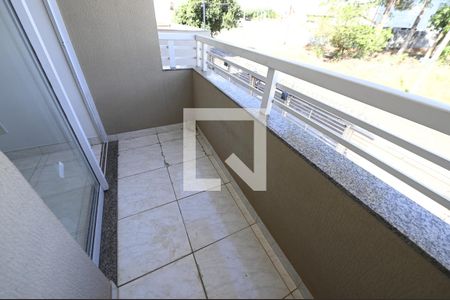 Apartamento para alugar com 67m², 2 quartos e 1 vaga Apartamento para alugar com 67m², 2 quartos e 1 vagaVaranda