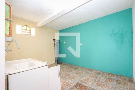 Cozinha de casa para alugar com 1 quarto, 30m² em Parque Pinheiros, Taboão da Serra