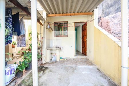Lavanderia de casa para alugar com 1 quarto, 30m² em Parque Pinheiros, Taboão da Serra