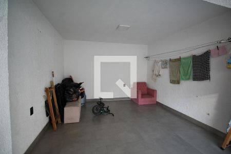 Casa à venda com 100m², 2 quartos e 3 vagasGaragem