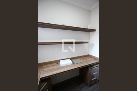 Casa à venda com 100m², 2 quartos e 3 vagasEscritório