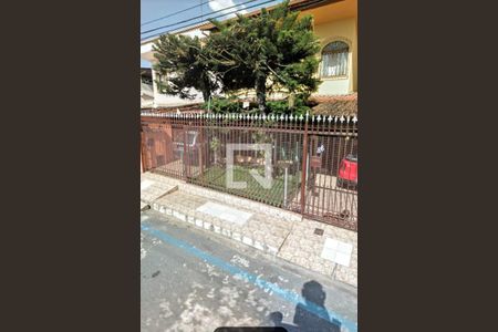 Casa à venda com 270m², 4 quartos e 3 vagas Casa à venda com 270m², 4 quartos e 3 vagasFachada