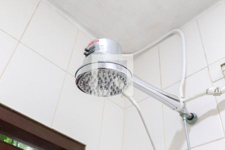 Casa à venda com 195m², 3 quartos e 3 vagasBanheiro Suíte 2