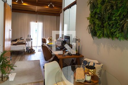 Casa à venda com 195m², 3 quartos e 3 vagasSuíte 3