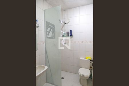 Casa à venda com 195m², 3 quartos e 3 vagasBanheiro Suíte 2