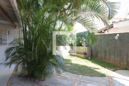 Casa à venda com 195m², 3 quartos e 3 vagasQuintal