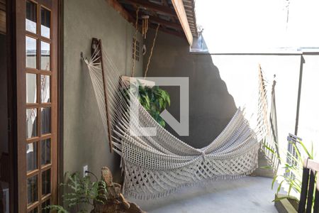 Casa à venda com 195m², 3 quartos e 3 vagasSuíte 3 - Varanda