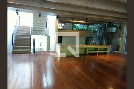 Casa para alugar com 4 quartos, 520m² em Morumbi, São Paulo