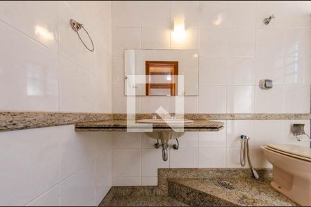 Casa à venda com 310m², 3 quartos e 3 vagas Casa à venda com 310m², 3 quartos e 3 vagasBanheiro suíte 1