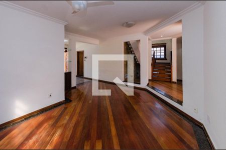 Sala de casa à venda com 3 quartos, 310m² em Alto dos Pinheiros, Belo Horizonte