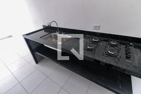 Cozinha de casa para alugar com 1 quarto, 26m² em Campo Limpo, São Paulo