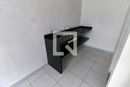 Cozinha de casa para alugar com 1 quarto, 26m² em Campo Limpo, São Paulo