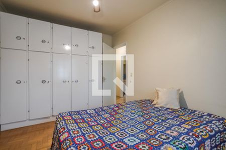 Quarto 1 de casa à venda com 3 quartos, 224m² em Vila Jardim, Porto Alegre