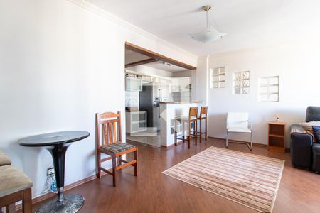 Sala de apartamento para alugar com 2 quartos, 60m² em Novo Mundo, Curitiba