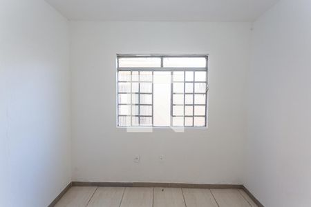 Quarto 1 de kitnet/studio para alugar com 1 quarto, 30m² em Pompéia, Belo Horizonte