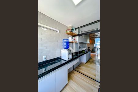 Apartamento à venda com 70m², 1 quarto e 1 vagaÁrea de Serviço