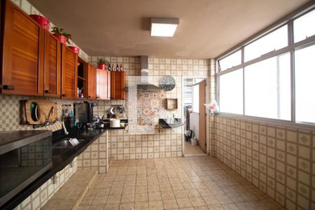 Apartamento à venda com 350m², 5 quartos e 3 vagas Apartamento à venda com 350m², 5 quartos e 3 vagasCozinha 1