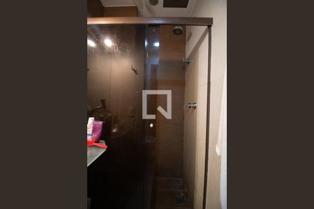 Apartamento à venda com 350m², 5 quartos e 3 vagas Apartamento à venda com 350m², 5 quartos e 3 vagasBanheiro da Suíte 2