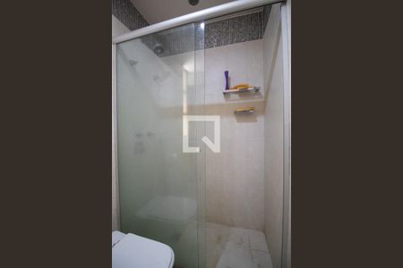 Apartamento à venda com 350m², 5 quartos e 3 vagas Apartamento à venda com 350m², 5 quartos e 3 vagasBanheiro da Suíte 3