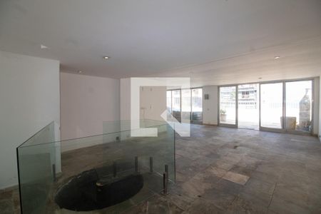 Apartamento à venda com 350m², 5 quartos e 3 vagas Apartamento à venda com 350m², 5 quartos e 3 vagasCobertura