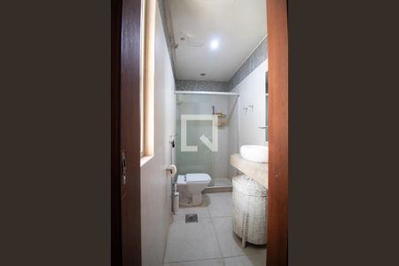 Apartamento à venda com 350m², 5 quartos e 3 vagas Apartamento à venda com 350m², 5 quartos e 3 vagasBanheiro da Suíte 3