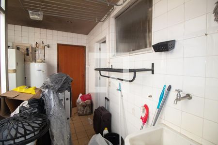 Apartamento à venda com 350m², 5 quartos e 3 vagas Apartamento à venda com 350m², 5 quartos e 3 vagasÁrea de serviço