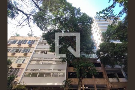 Apartamento à venda com 350m², 5 quartos e 3 vagas Apartamento à venda com 350m², 5 quartos e 3 vagasFachada