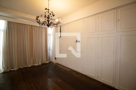 Apartamento à venda com 350m², 5 quartos e 3 vagas Apartamento à venda com 350m², 5 quartos e 3 vagasSuíte 1