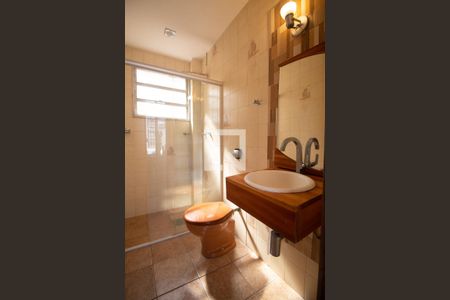 Apartamento à venda com 350m², 5 quartos e 3 vagas Apartamento à venda com 350m², 5 quartos e 3 vagasBanheiro social