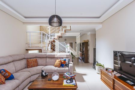 Sala de casa de condomínio para alugar com 4 quartos, 325m² em Urbanova, São José dos Campos