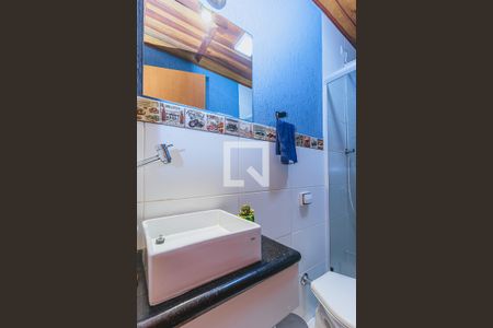Casa de condomínio para alugar com 325m², 4 quartos e 4 vagasBanheiro Área gourmet