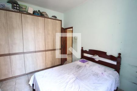Quarto 1 de casa para alugar com 2 quartos, 50m² em Marechal Hermes, Rio de Janeiro
