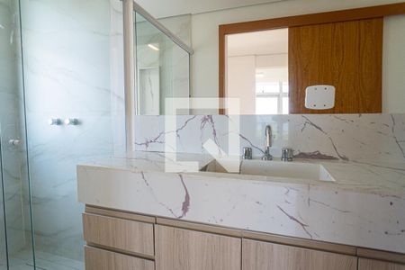 Banheiro de apartamento para alugar com 3 quartos, 200m² em Icaraí, Niterói