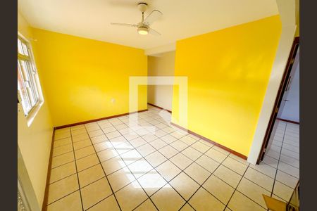 Sala de apartamento para alugar com 3 quartos, 80m² em São João do Rio Vermelho, Florianópolis